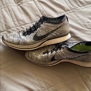 Nike flyknit racers
